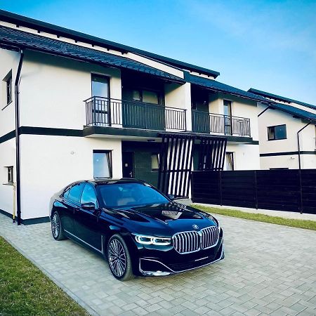 Express Estates Apartment Lisaura Екстериор снимка